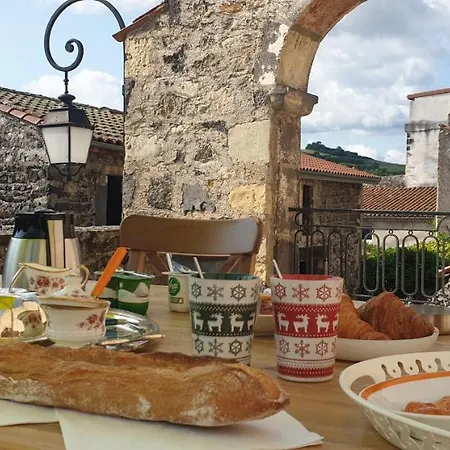 La Tour Noble Bed & Breakfast *